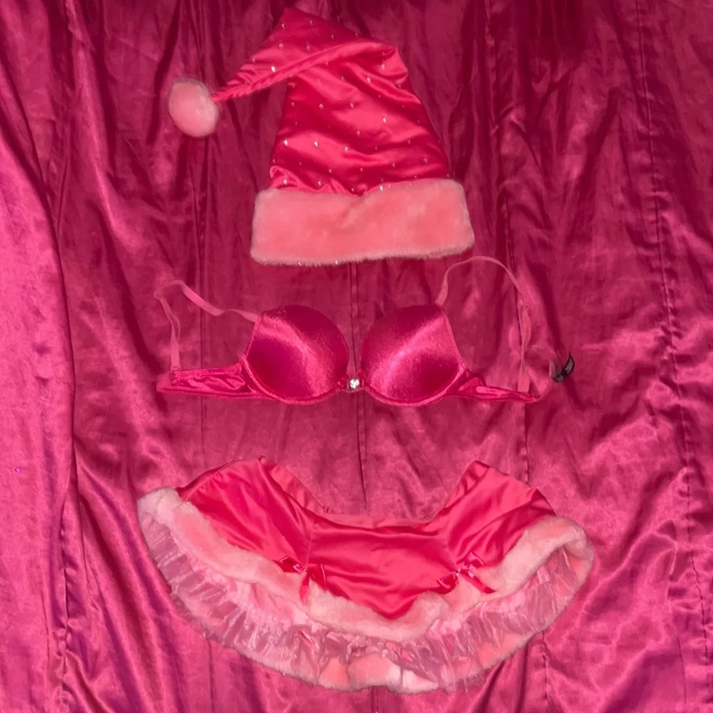 RARE Victorias Secret Pink Santa Set 💖 - Picture 3 of 3